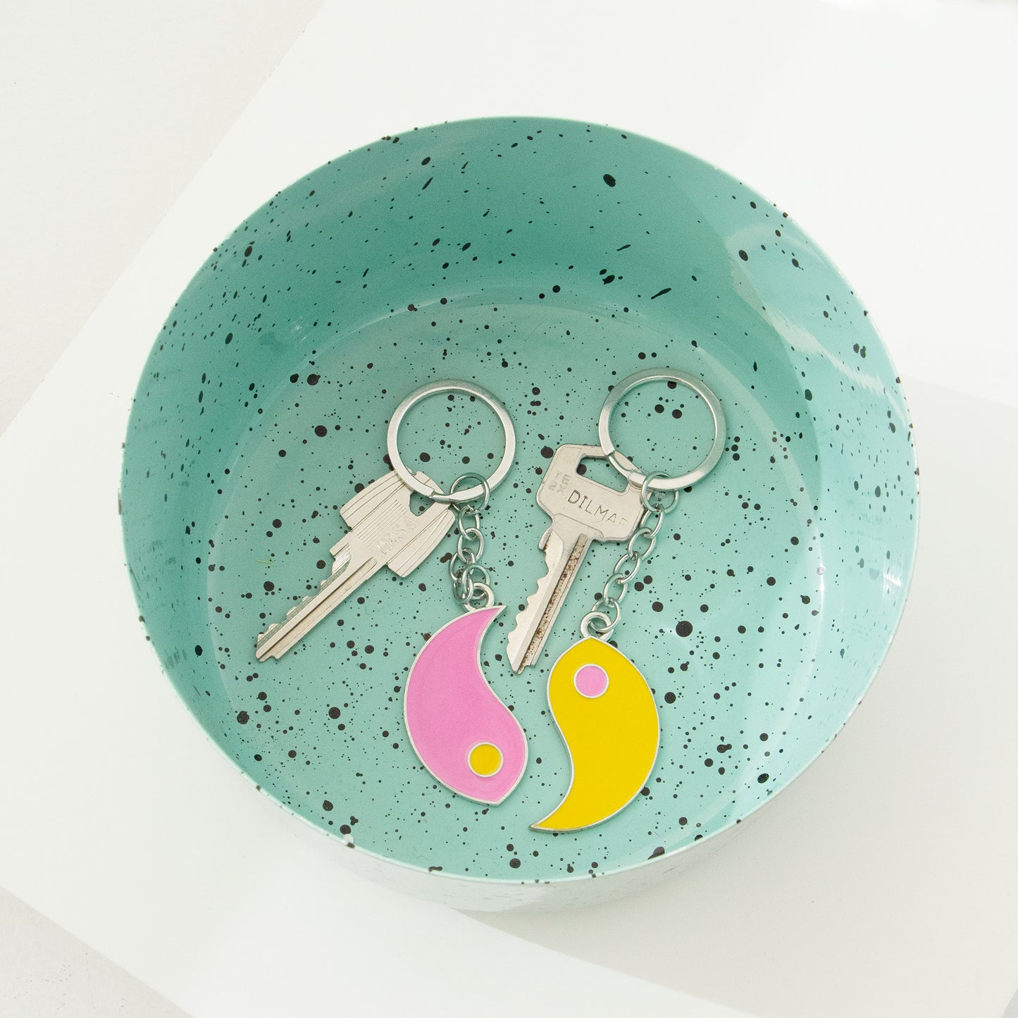 Mbajtese celsash set 2 cope "YING YANG"