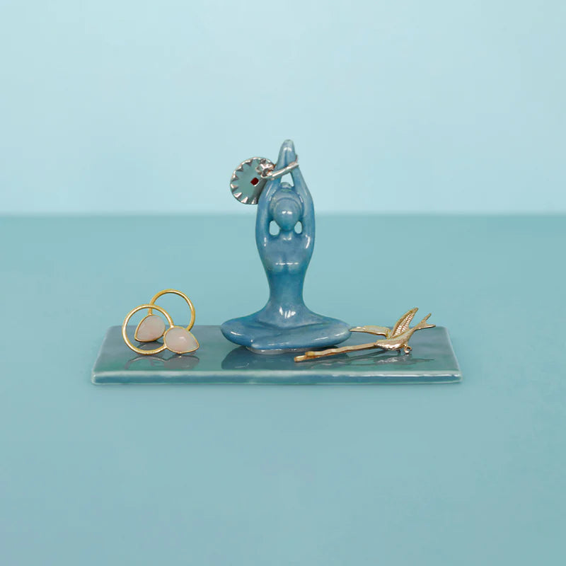 Mbajtese bizhush Yoga