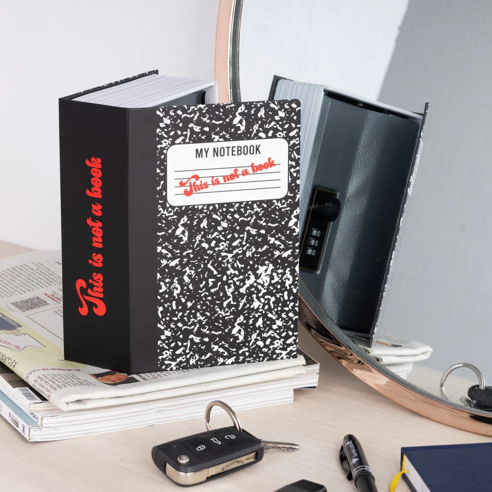 Liber Kasaforte This is not a Book