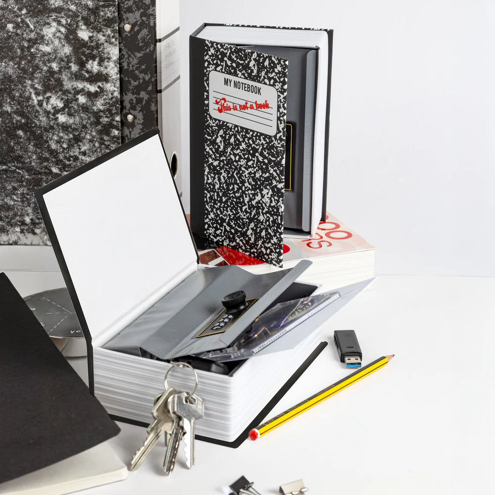 Liber Kasaforte This is not a Book