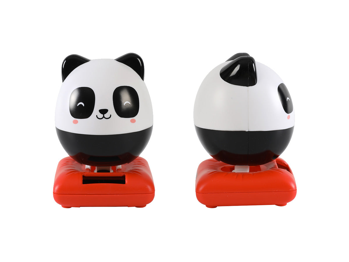 Panda me panel diellor