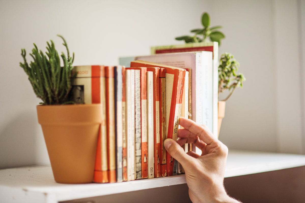 PLANTER BOOKENDS